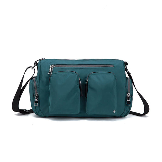 Cartera Lucca FW22 Petroleo