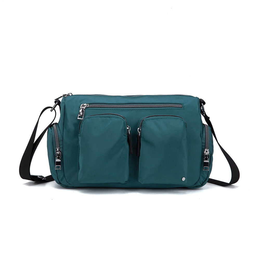 Cartera Lucca FW22 Petroleo