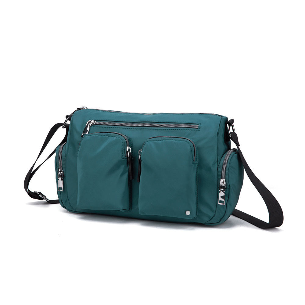 Cartera Lucca FW22 Petroleo