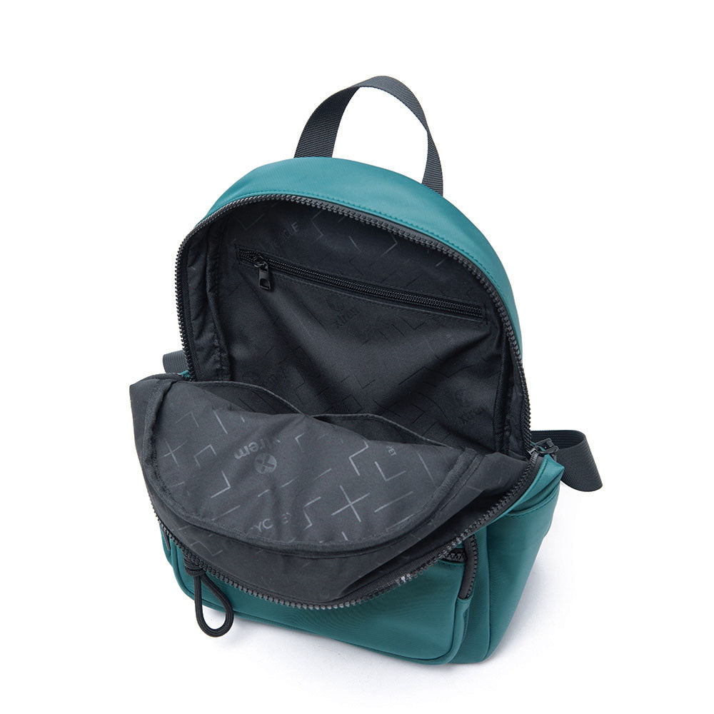 Mochila Zoe FW22 Petroleo